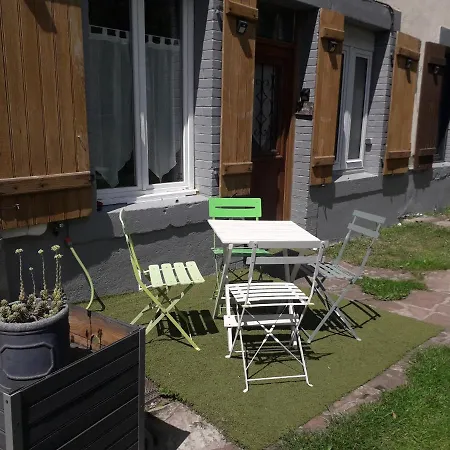 Apartment Gites, Les Jonquilles, Le Sagard Et Les Brimbelles, Nature Et Detente La Houssiere